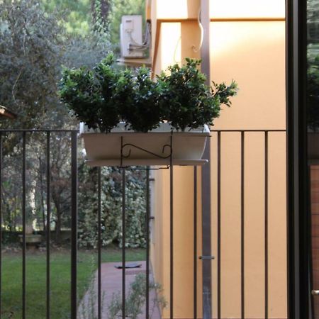 Goccia Di Lago Desenzano del Garda Kültér fotó