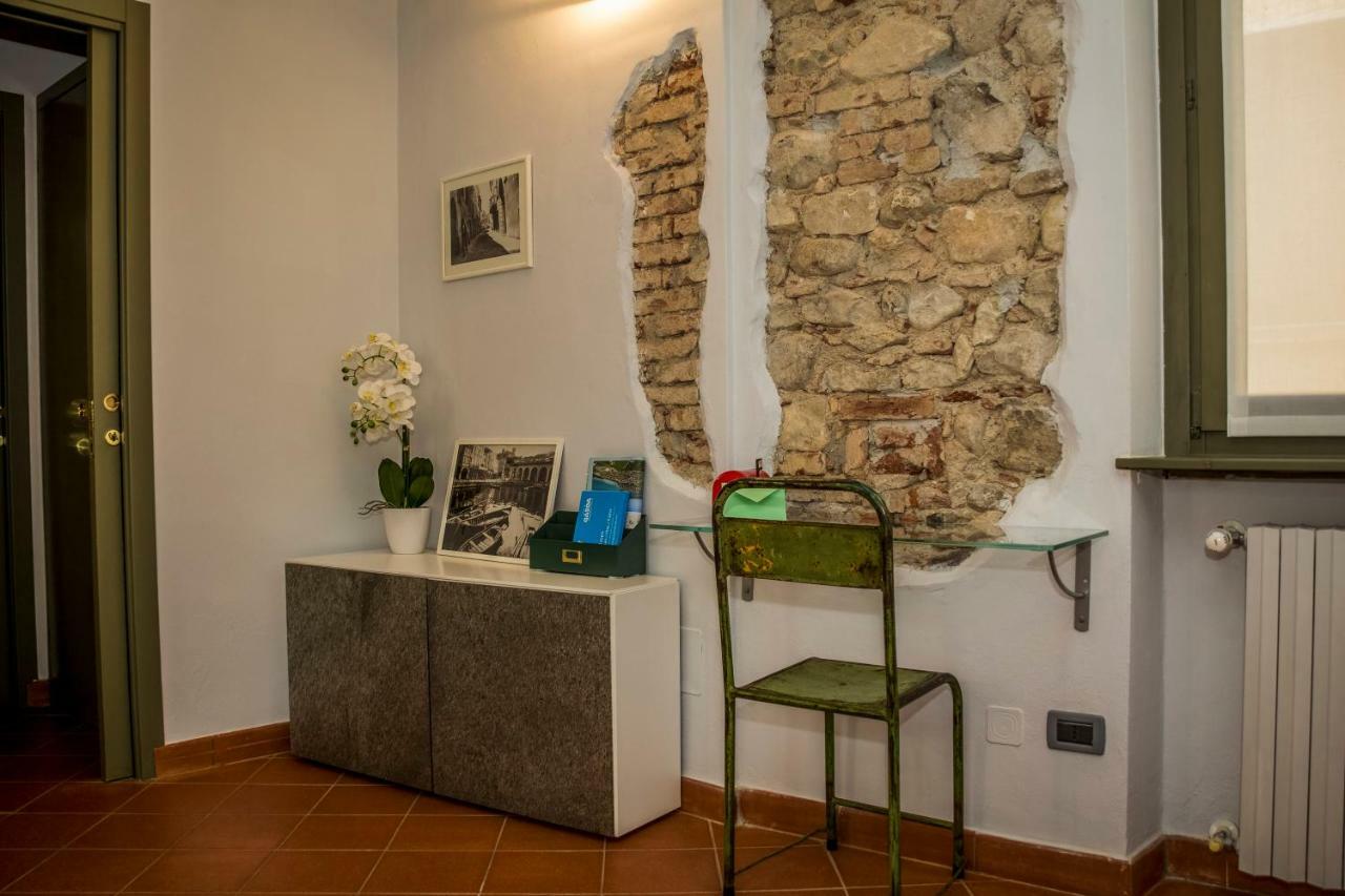 Goccia Di Lago Desenzano del Garda Kültér fotó