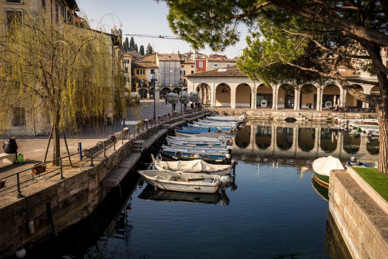 Goccia Di Lago Desenzano del Garda Kültér fotó