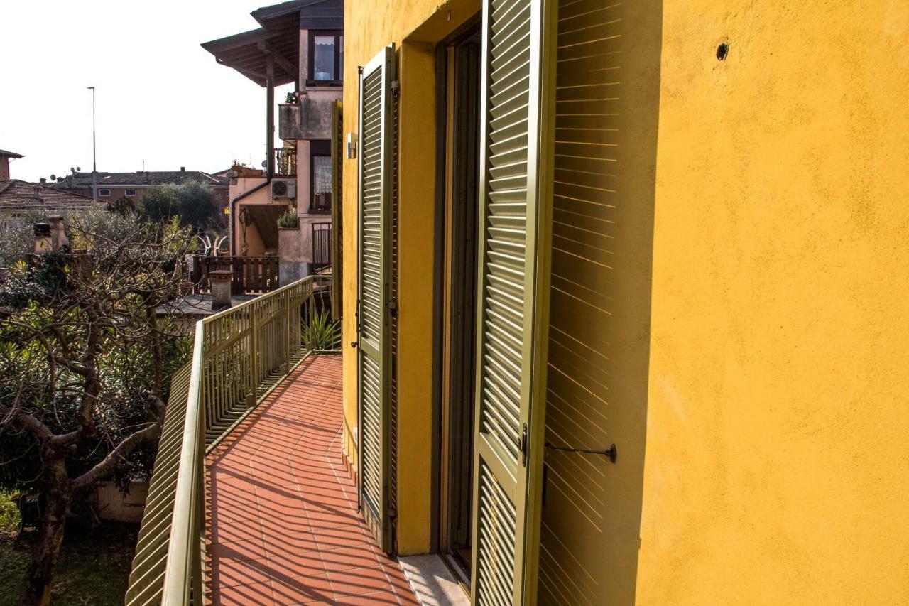 Goccia Di Lago Desenzano del Garda Kültér fotó