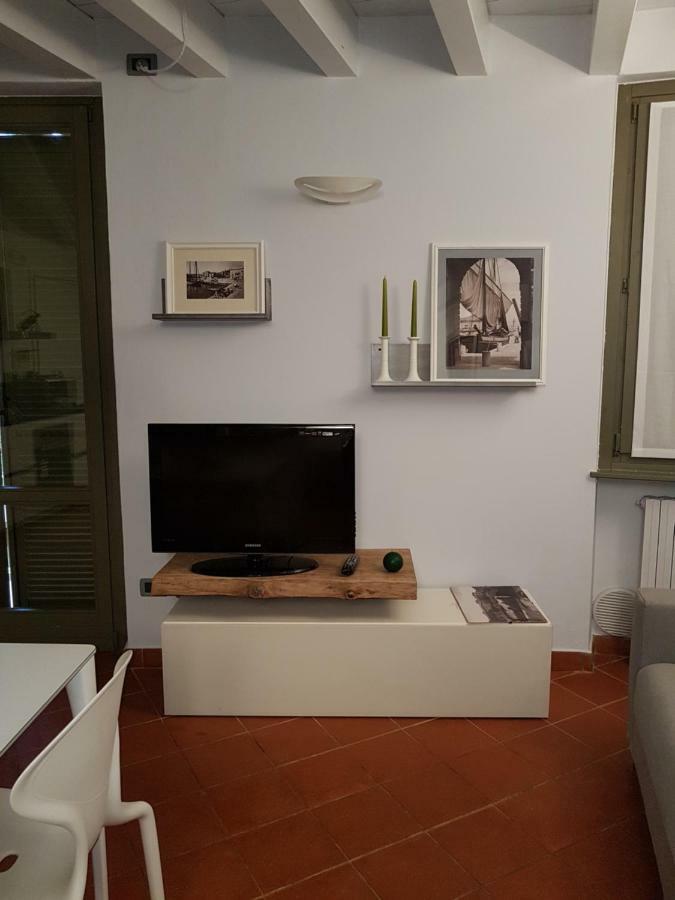 Goccia Di Lago Desenzano del Garda Kültér fotó